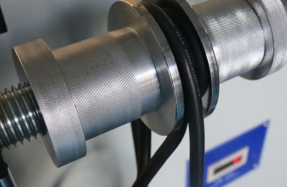 Устройство для испытания кабелей на износостойкость МТ 215. ГОСТ IEC 60245-2-2011